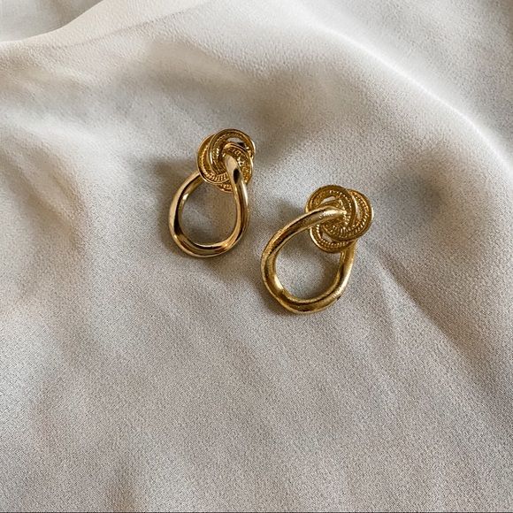 Vintage Jewelry - Vintage Gold Twisted Hoop Knot Top Stud Earrings